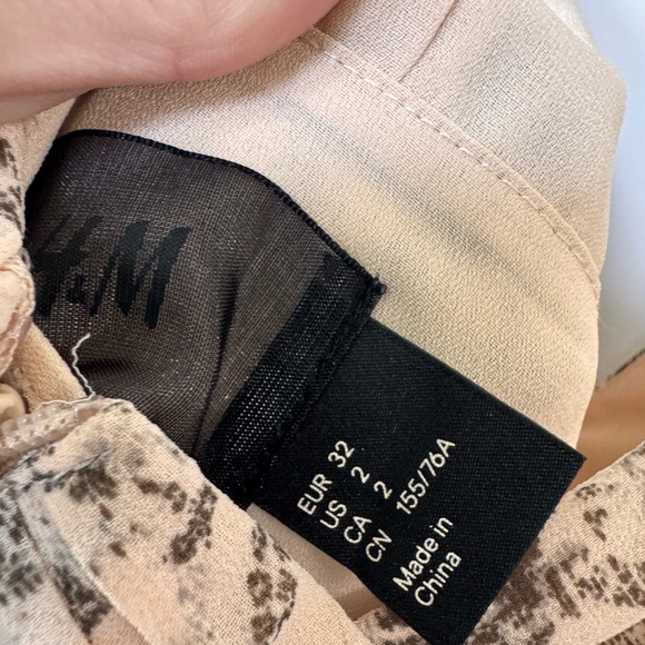 H&M Snake Patterned Dress - Picture 4 of 4